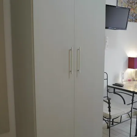 Πανσιόν Your In Piazza Mazzini 3*